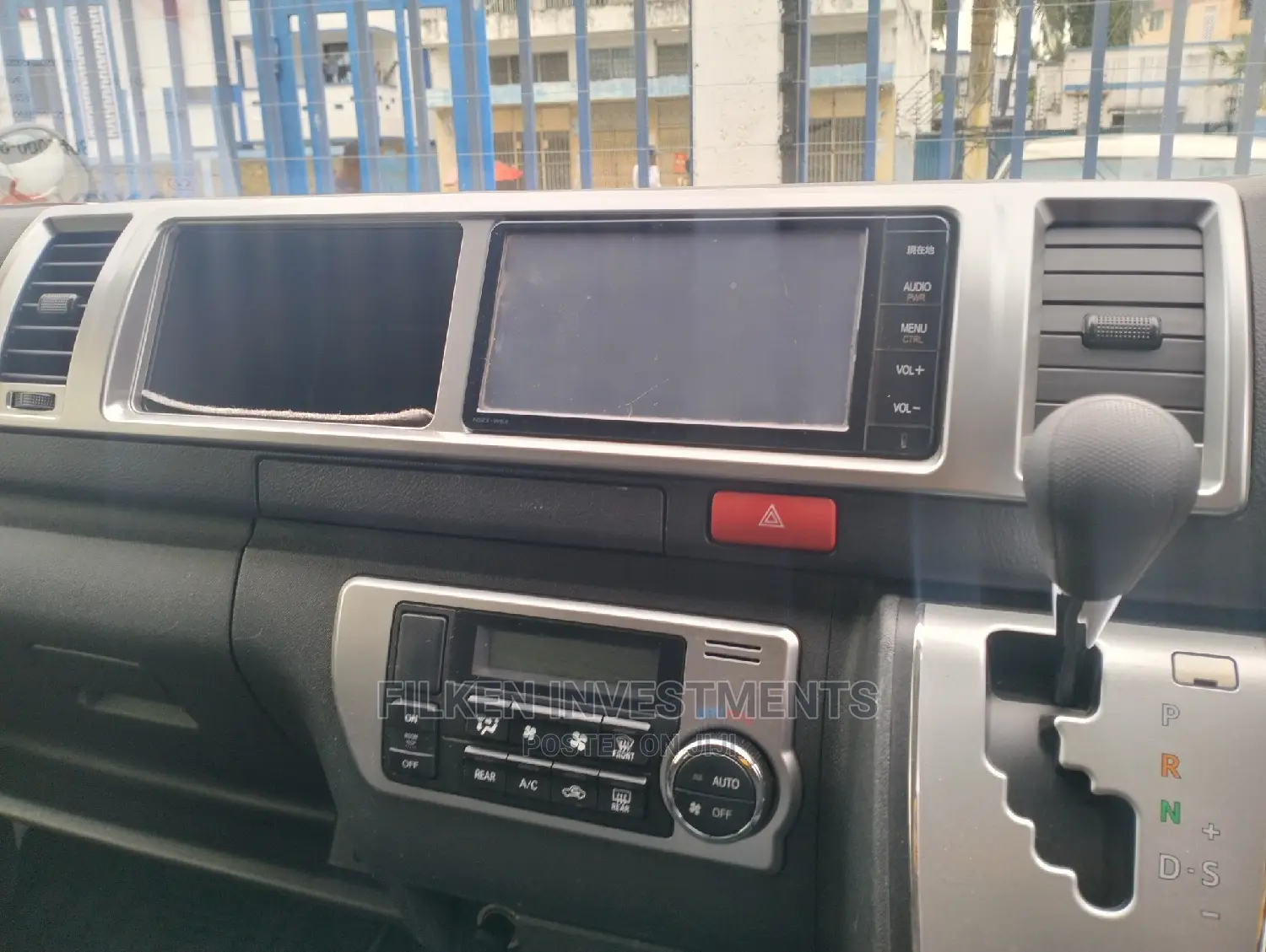 Toyota Grand HiAce 2016 White