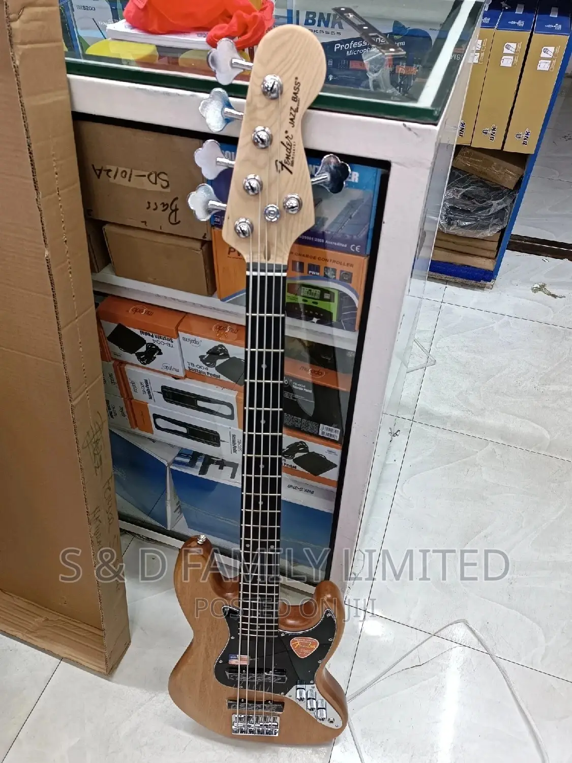 Fender 5 String Jazz Bass Guitar Stratocaster