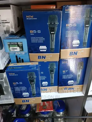BNK Corded Microphone