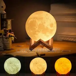 10 Cm 3D Rechargeable Moon Lamp