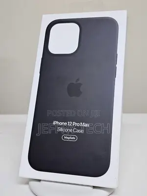 Apple iPhone 12 Pro Max Silicone Case With Magsafe - Black,