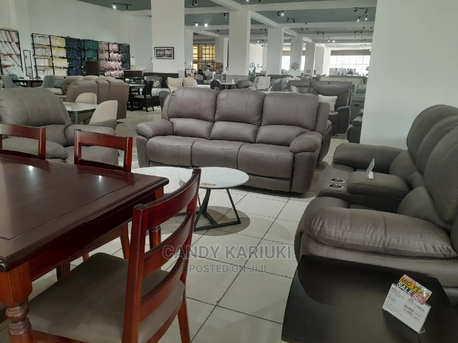 Spacious 6 Seater Recliner Sofa Set