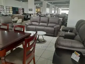 Spacious 6 Seater Recliner Sofa Set