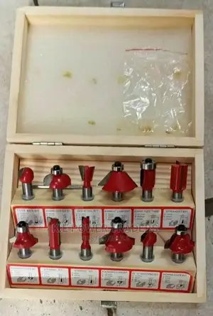 Precision Cutting 12 Pieces Router Bits