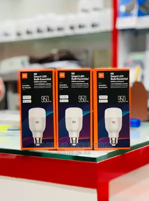 Xiaomi Mi Smart Led Bulb Essential (White and Color) 950lm