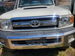 Toyota Land Cruiser 2016 Beige