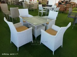 4 Seater Outdoor Dining Table Set With Cushions