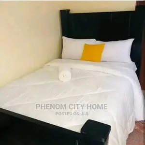 Plain White Unbinded Duvet Set