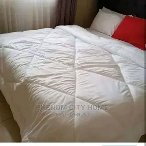 Plain White Unbinded Duvet Set