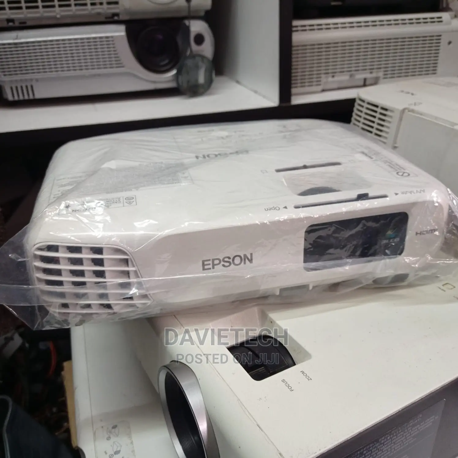 Epson Eb X18