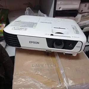 Refurbished EPSON -Eb X31 Projector.