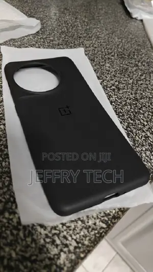 Oneplus 11 ACE2/11R Slim Soft Back Case Shockproof Ultra Thi
