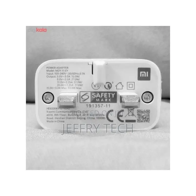 XIAOMI Mi Adapter (27watts/33watts) + Data Cable Quick Charg
