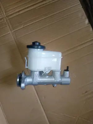Brake Master Cylinder EE90,AE100,AE101, AE102,AE110,AE111