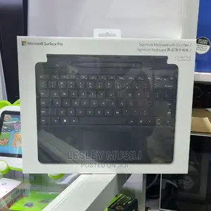 Surface Pro Signature Keyboard With Slim Pen 2– Black