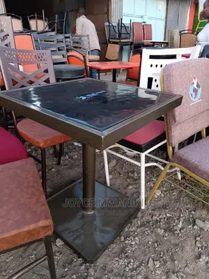 Restaurant Table With Powder Coating