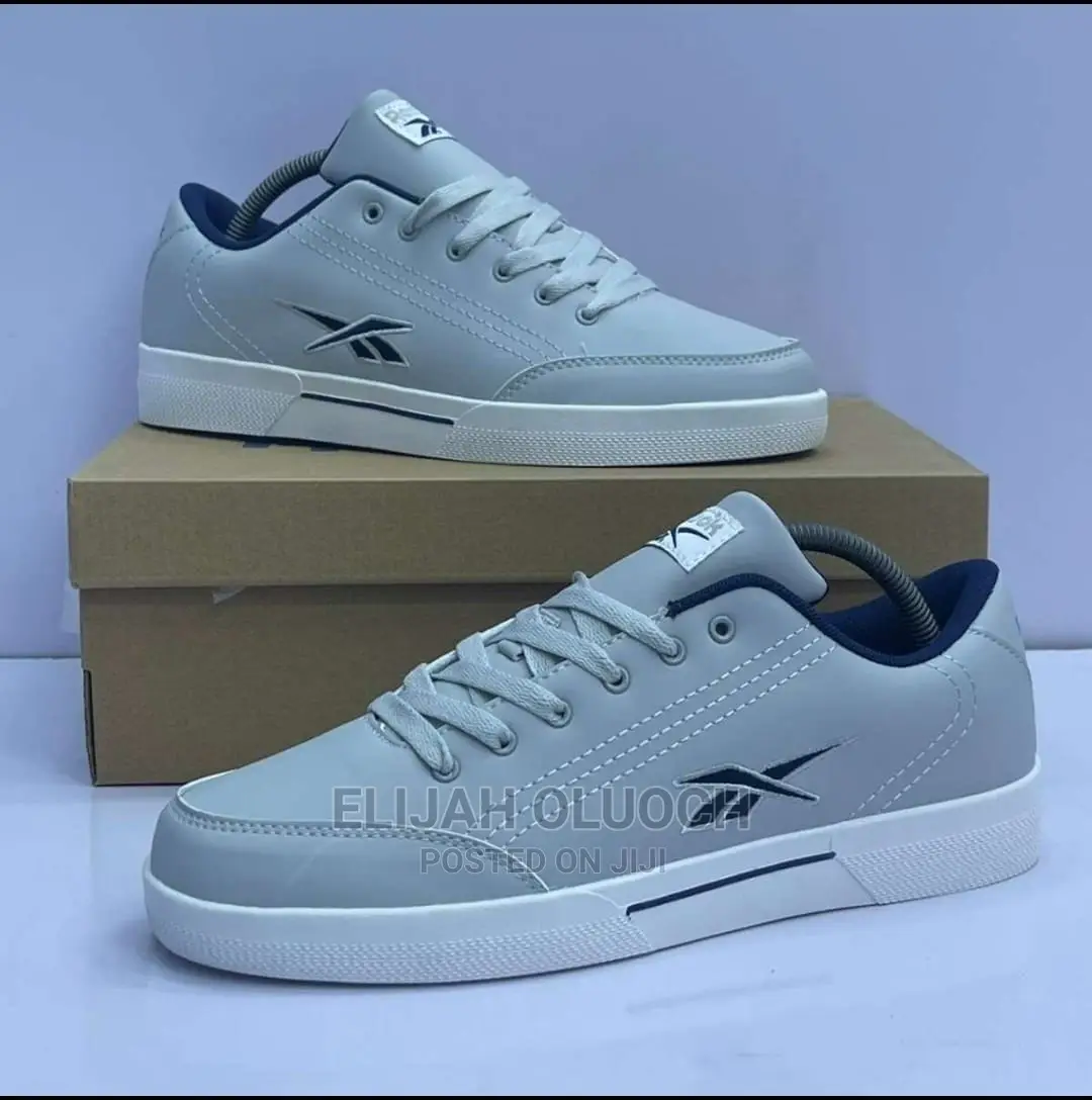 Reebok Sneaker Shoes