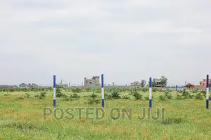Kamakis Plots, Strictly Residential Area^Ek