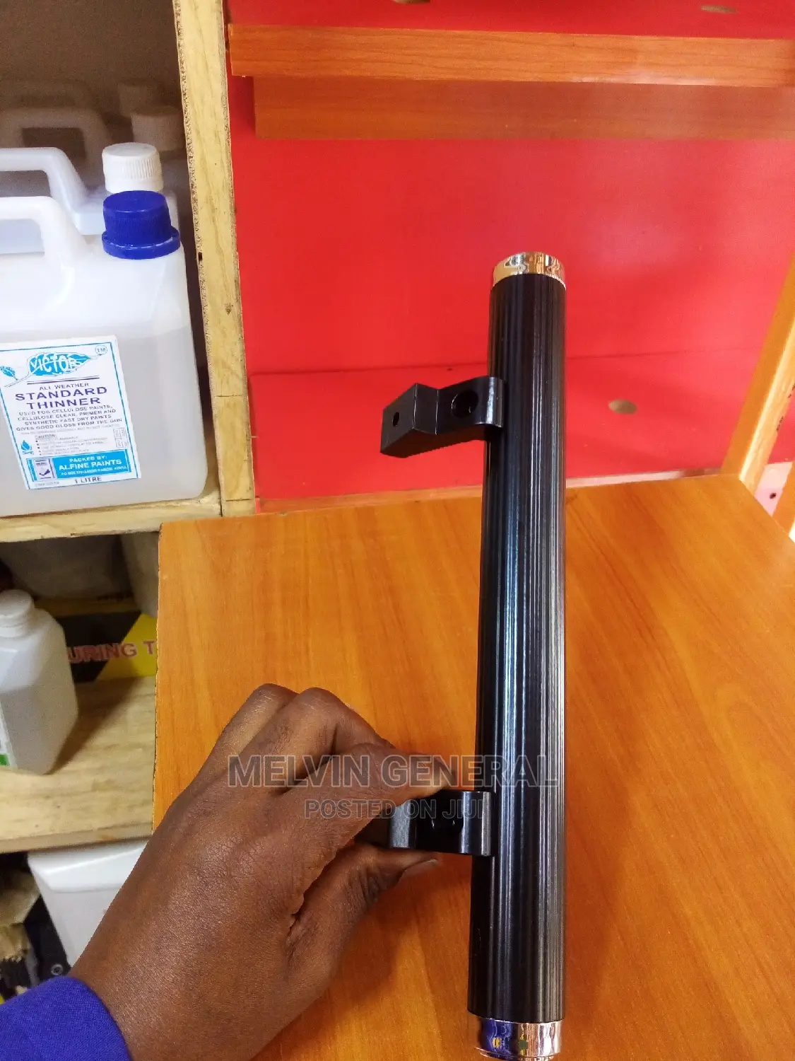 Black Aluminium Pipe Handle