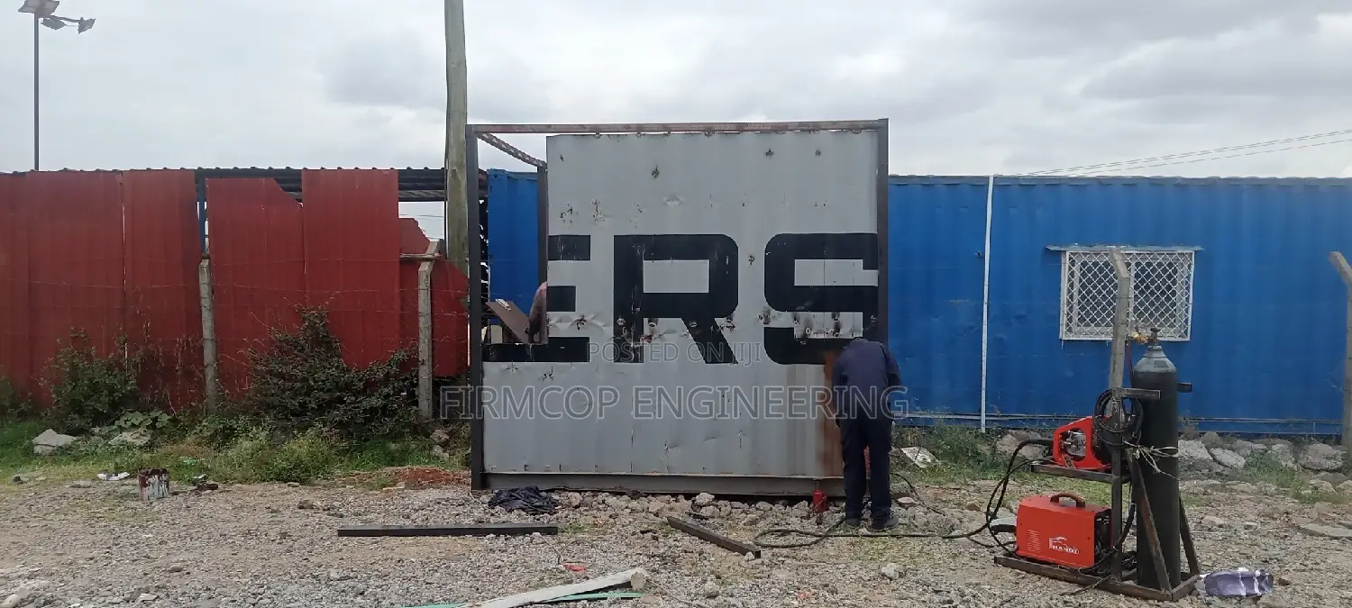 10ft Container Cafe