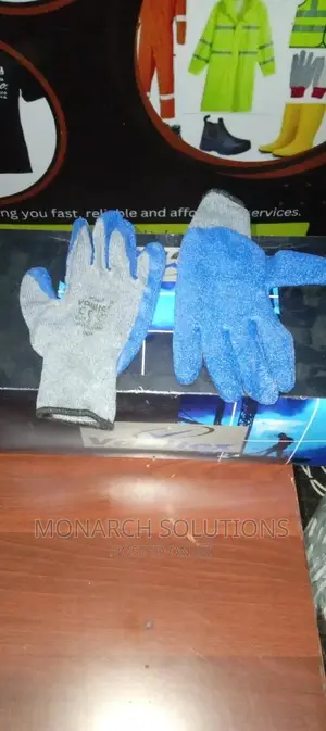Latex Safety Gloves