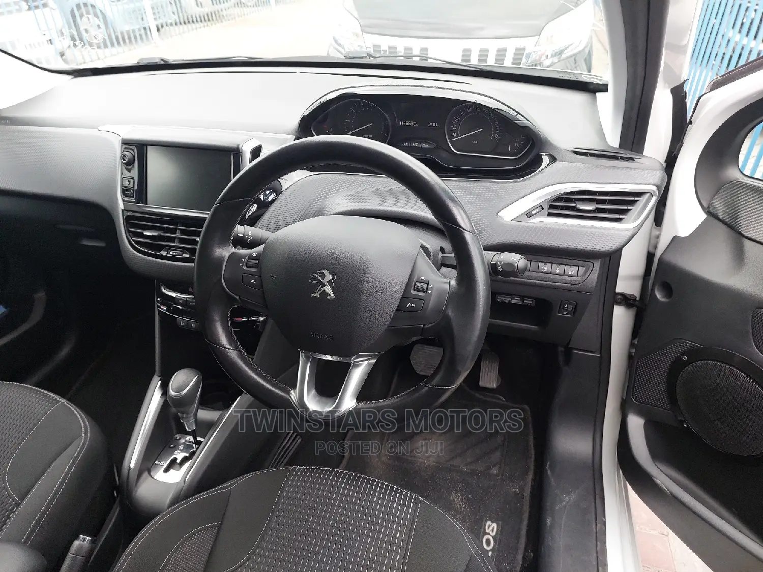 Peugeot 208 2019 White