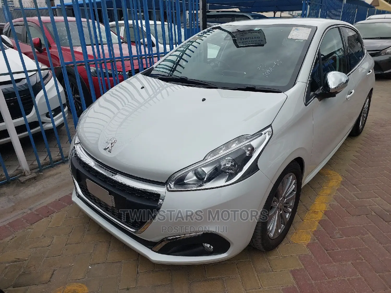 Peugeot 208 2019 White