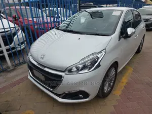 Peugeot 208 2019 White