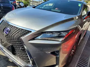 Lexus NX 2017 Gold