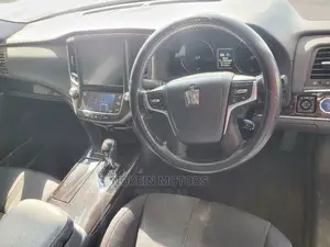 Toyota Crown 2016 Off white