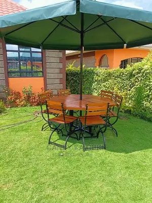 6 Seater Garden Set Plus Umbrella