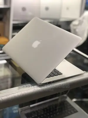Laptop Apple MacBook Air 2017 8GB Intel Core I7 SSD 256GB