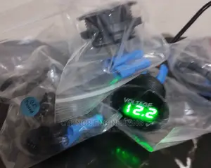 Car Voltage Meter