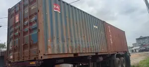 20ft Shipping Containers - Cargo Worthy