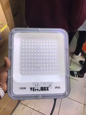 100W Vellmax Floodlight