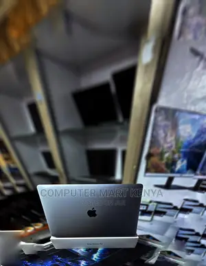 New Laptop Apple MacBook Air 8GB Apple M1 Max SSD 512GB