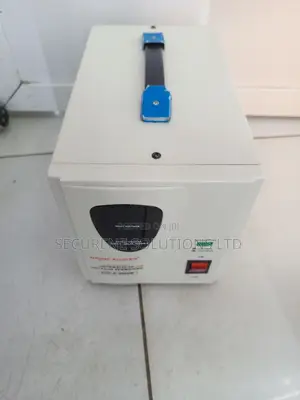 Automatic Voltage Stabilizer 2000w Relay Type Digital Displa