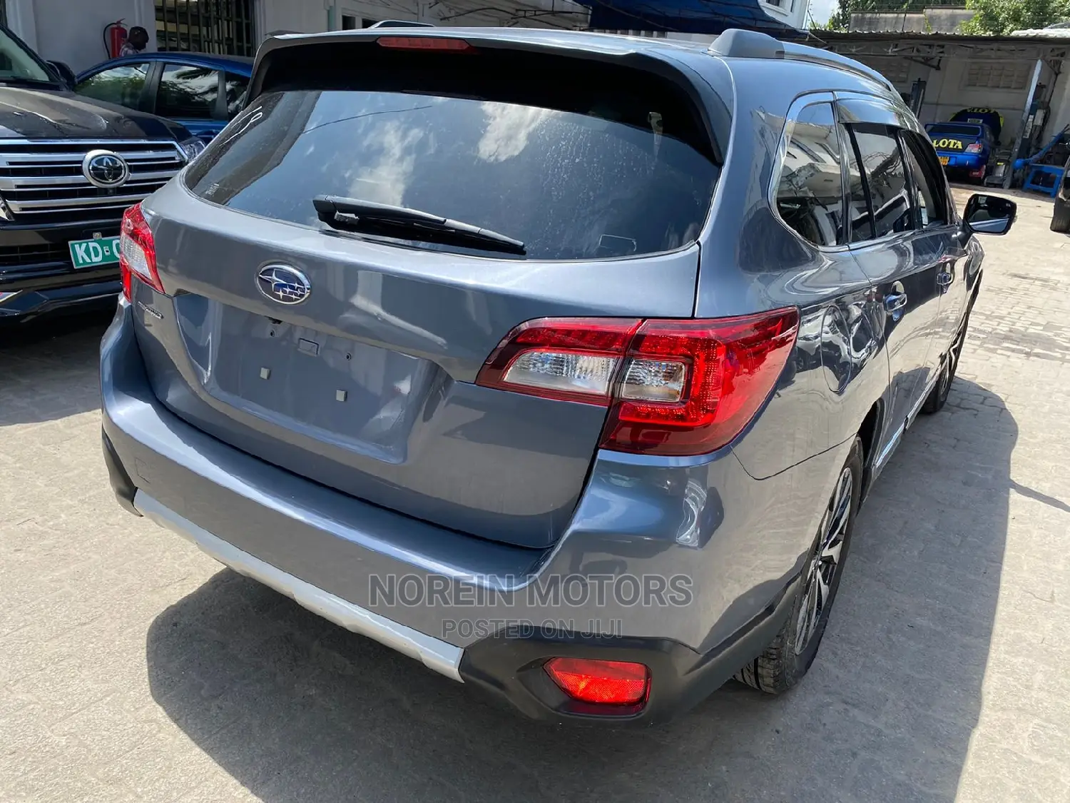 Subaru Outback 2017 Gray