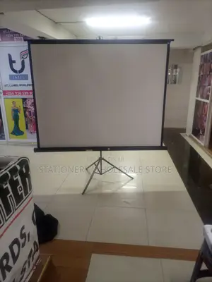 Tripod Projection Screen 96”X96” for Sell.