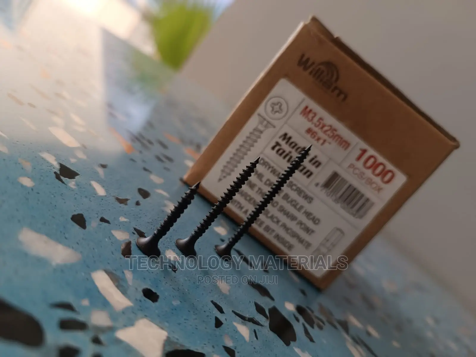 DRYWALL SCREW (With Free Bit Inside)