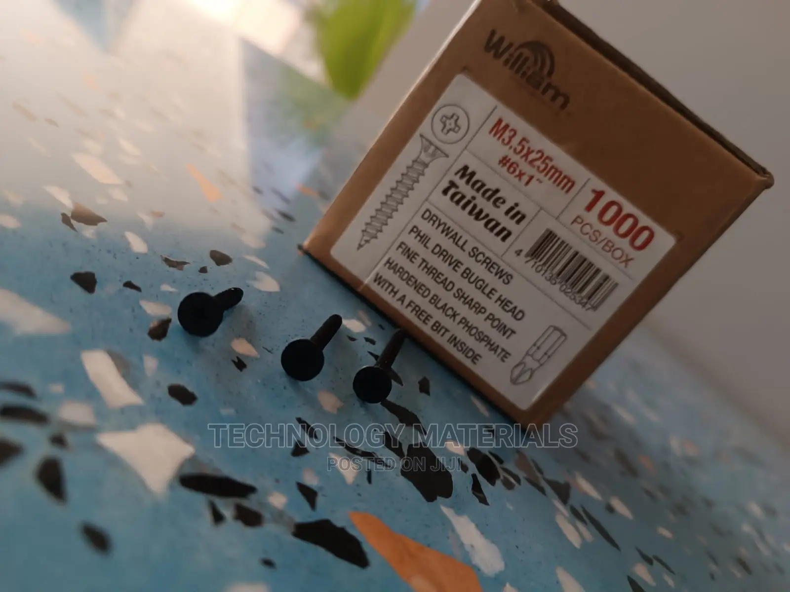 DRYWALL SCREW (With Free Bit Inside)