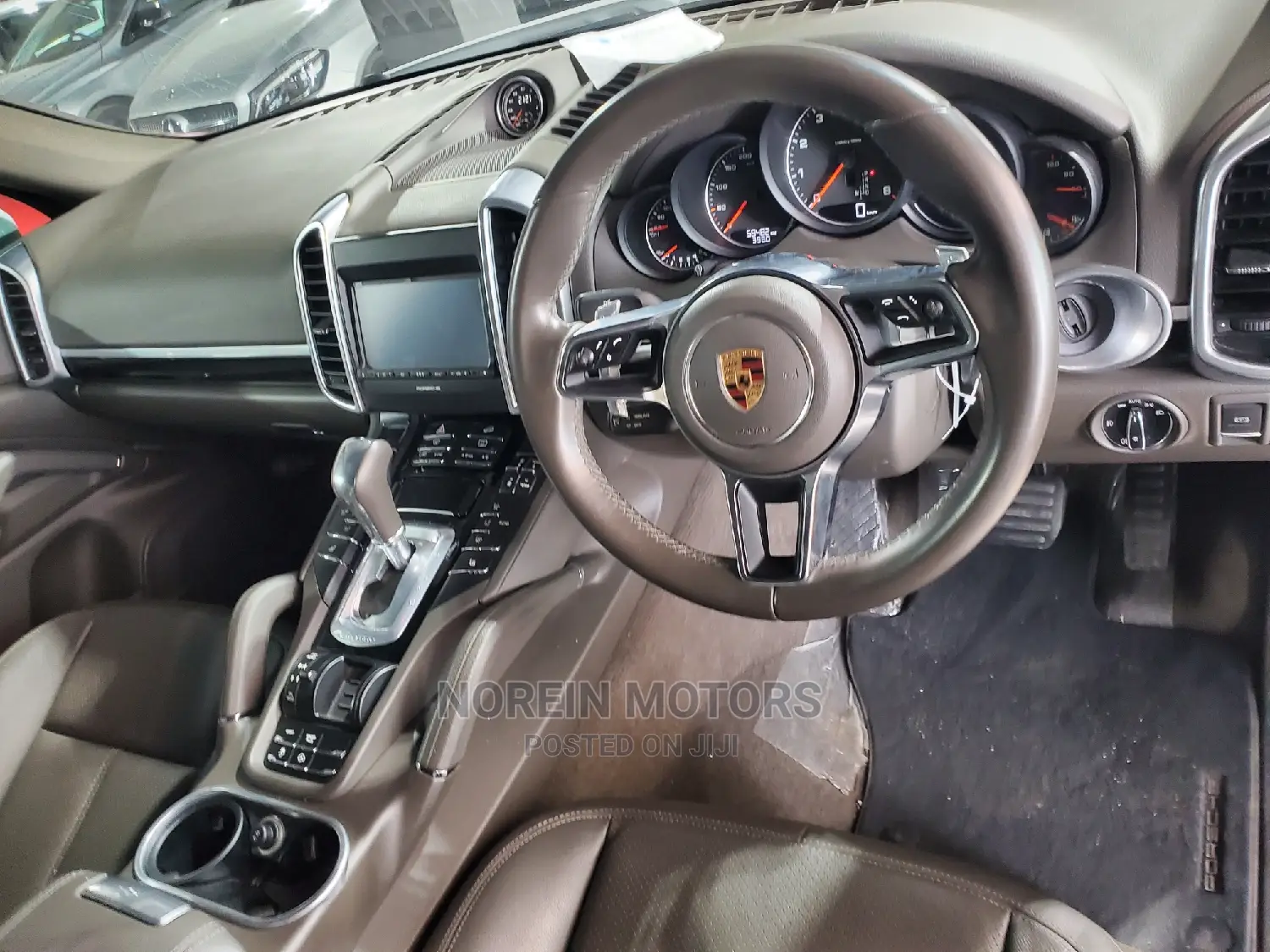 Porsche Cayenne 2017 White