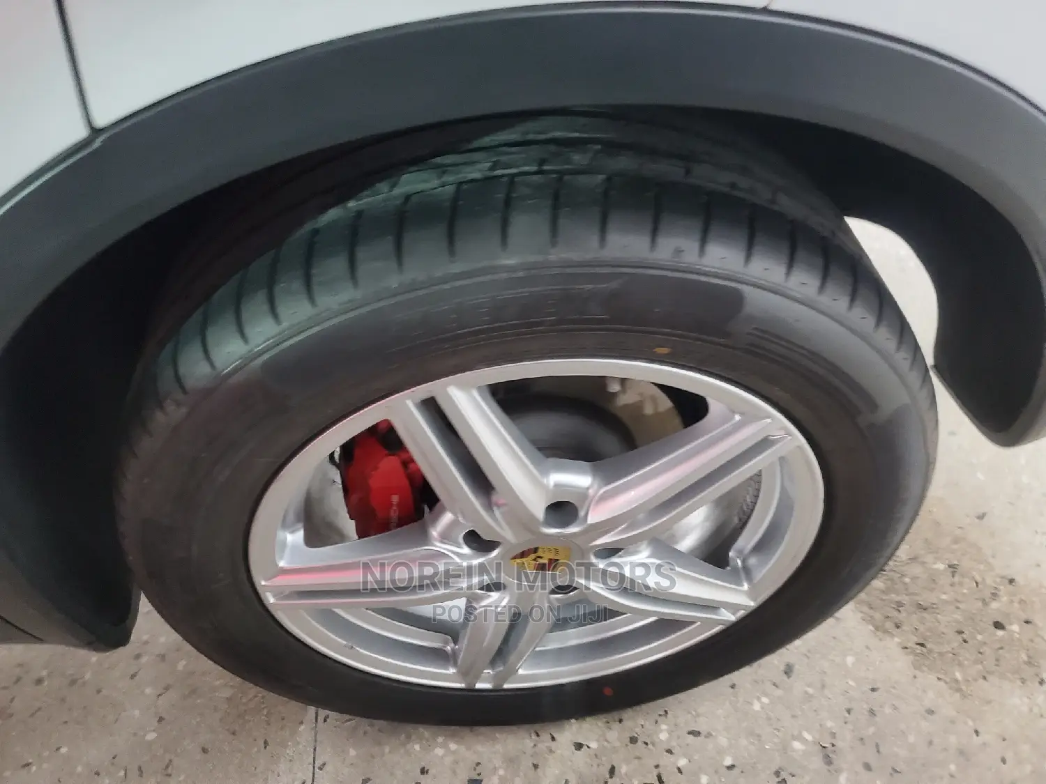 Porsche Cayenne 2017 White
