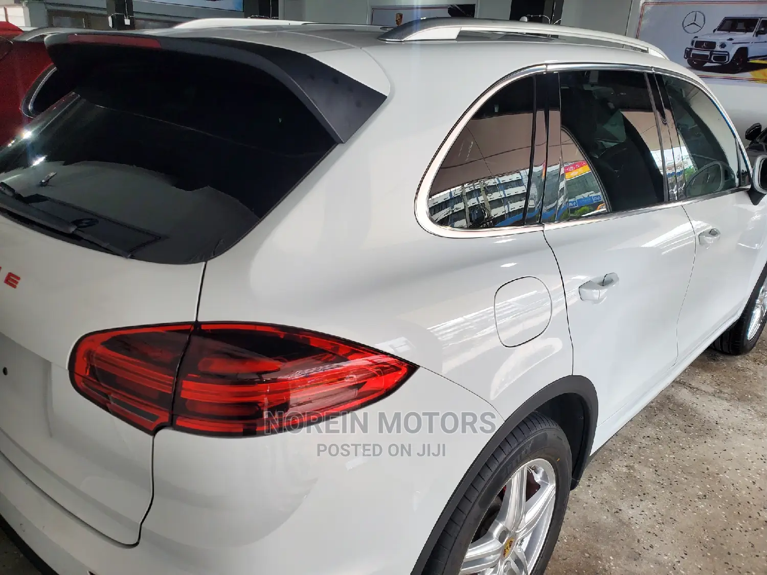 Porsche Cayenne 2017 White