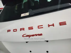 Porsche Cayenne 2017 White