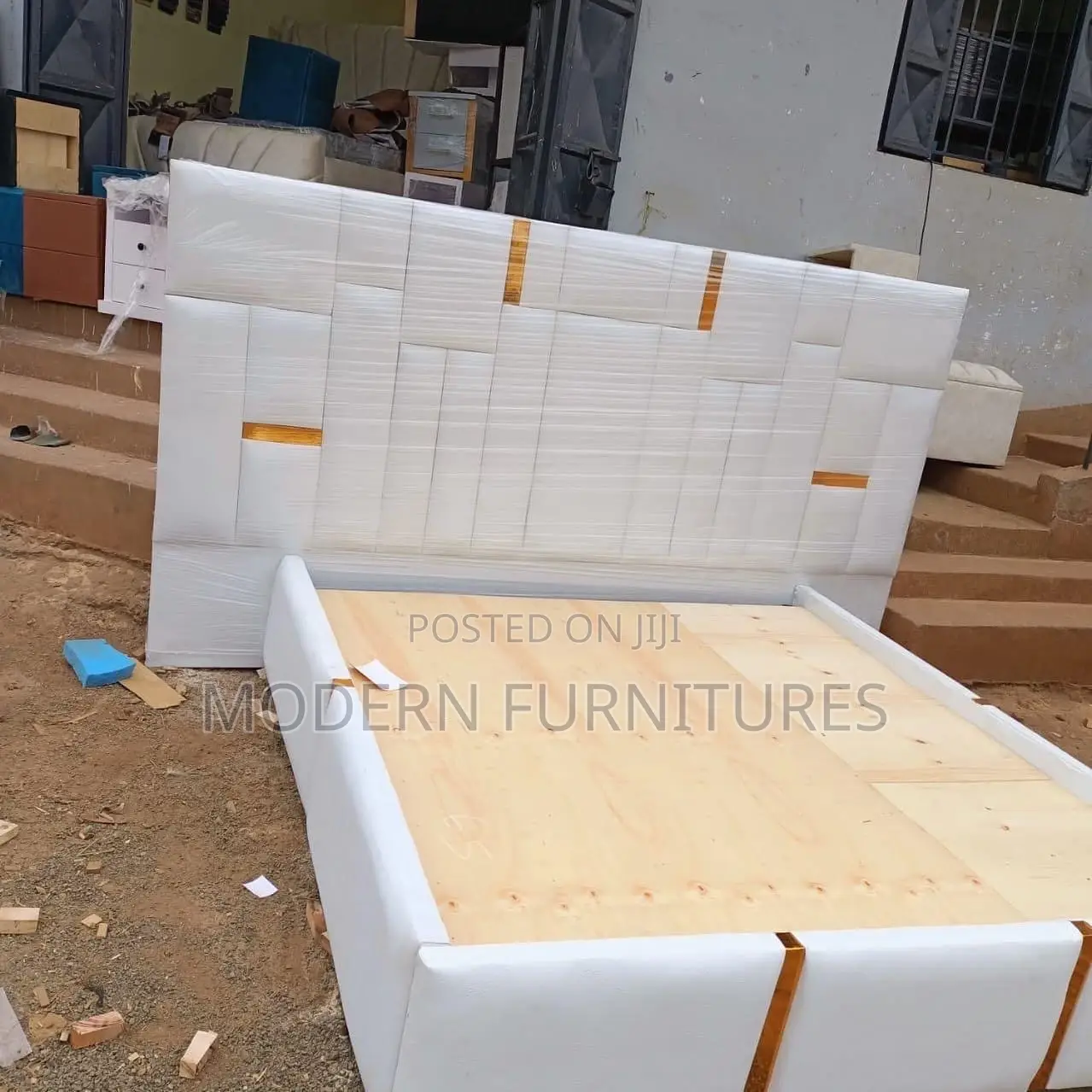5/6 White Extended Bed