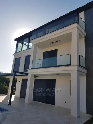Custom Made Aluminium Windows, Door And Balustrade