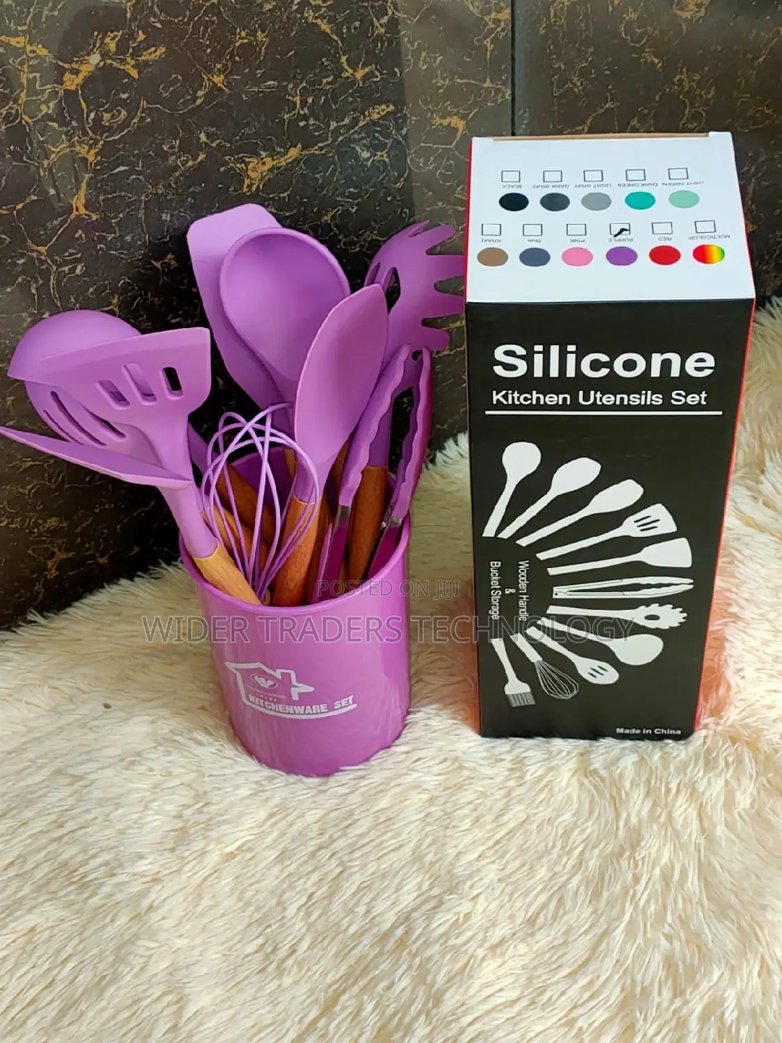 Silicon Kitchen Accessories Set With Wooden Handle Spoons