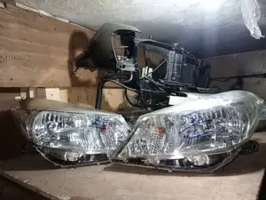 VITZ 2012 Zenon Headlights