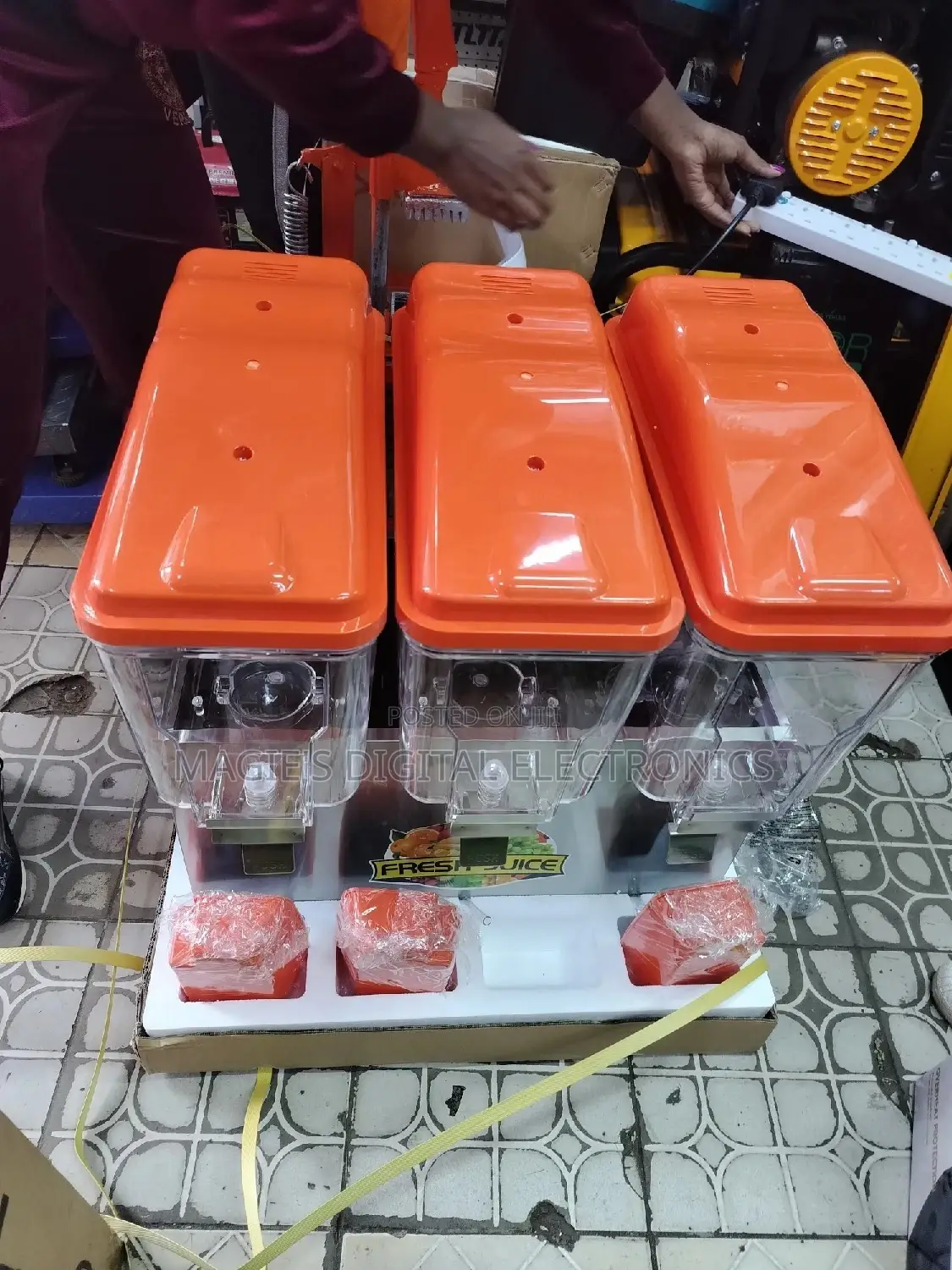 Juice Dispenser